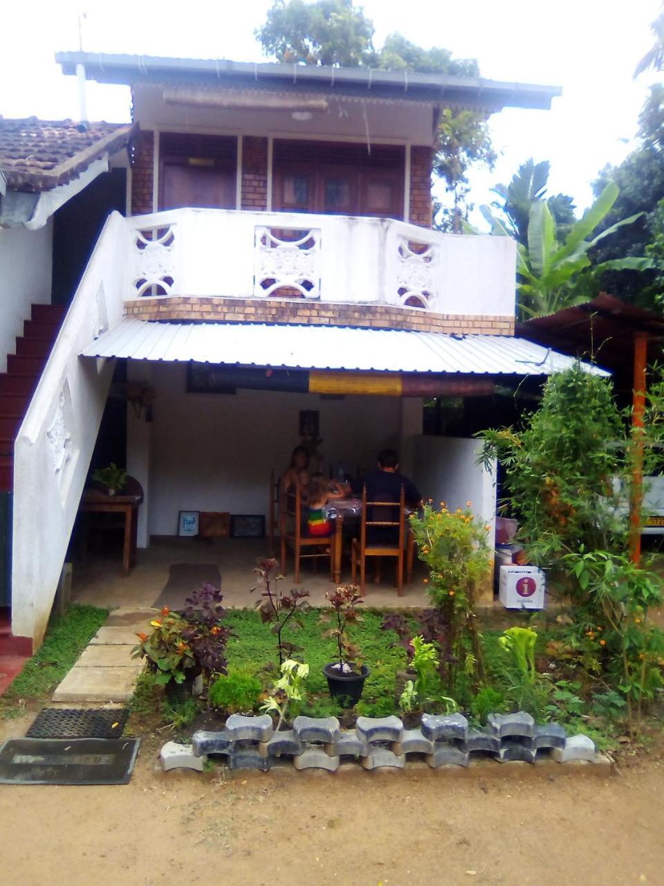 Jayanika Home Stay Tangalle Exterior foto